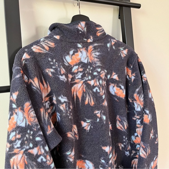 Patagonia Synchilla Snap-T lightweight Swirl Floral & Pitch Blue Gray Women’s L - Picture 9 of 16